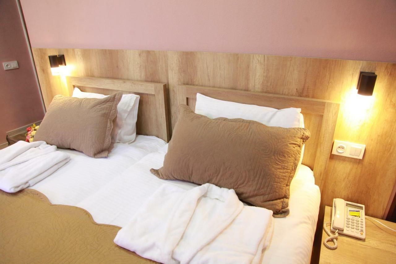 Epic Meidan Hotel 第比利斯 外观 照片