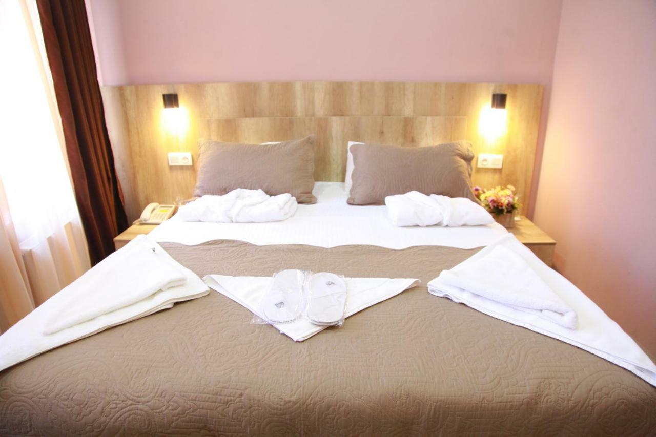 Epic Meidan Hotel 第比利斯 外观 照片