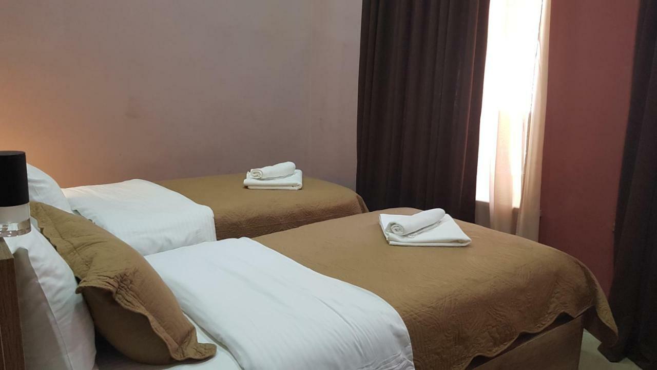 Epic Meidan Hotel 第比利斯 外观 照片